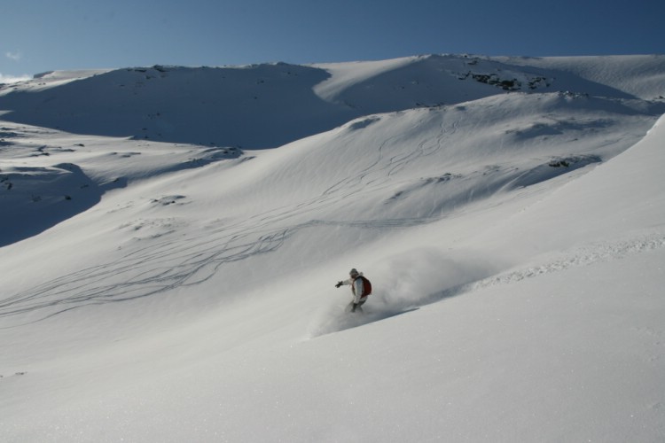 Heliski paket i Riksgränsen, Abisko och Kebnekaise. Foto: Andreas Bengtsson